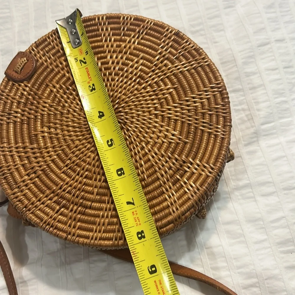 Round Rattan Bag - Picture 5 of 7